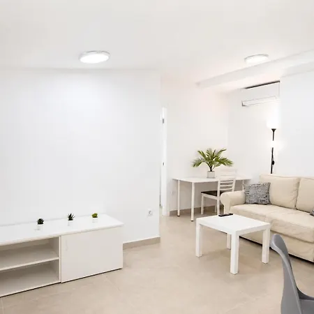 Center R2 Nerja