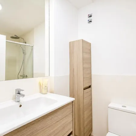 Apartment Center R2